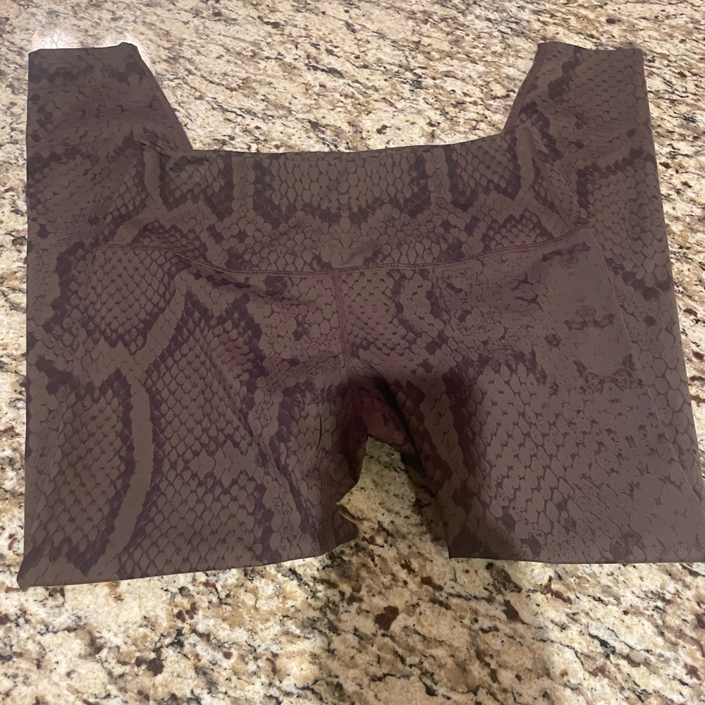 Varley snake print legging. Medium. Worn once